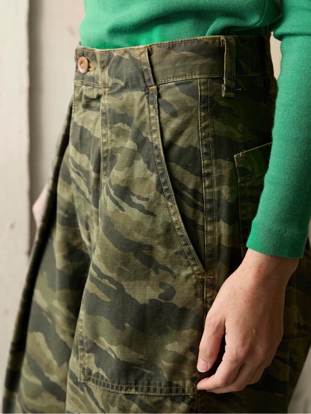 Imogene and Willie Service Trouser 28 Camo Brushstroke Camo NWT - Picture 2 of 16